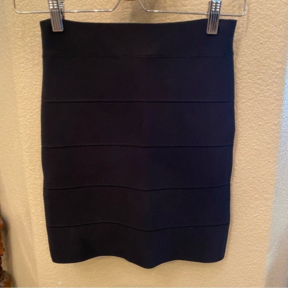 BCBG Women Black Simone Textured Power Bandage Skirt Size Small